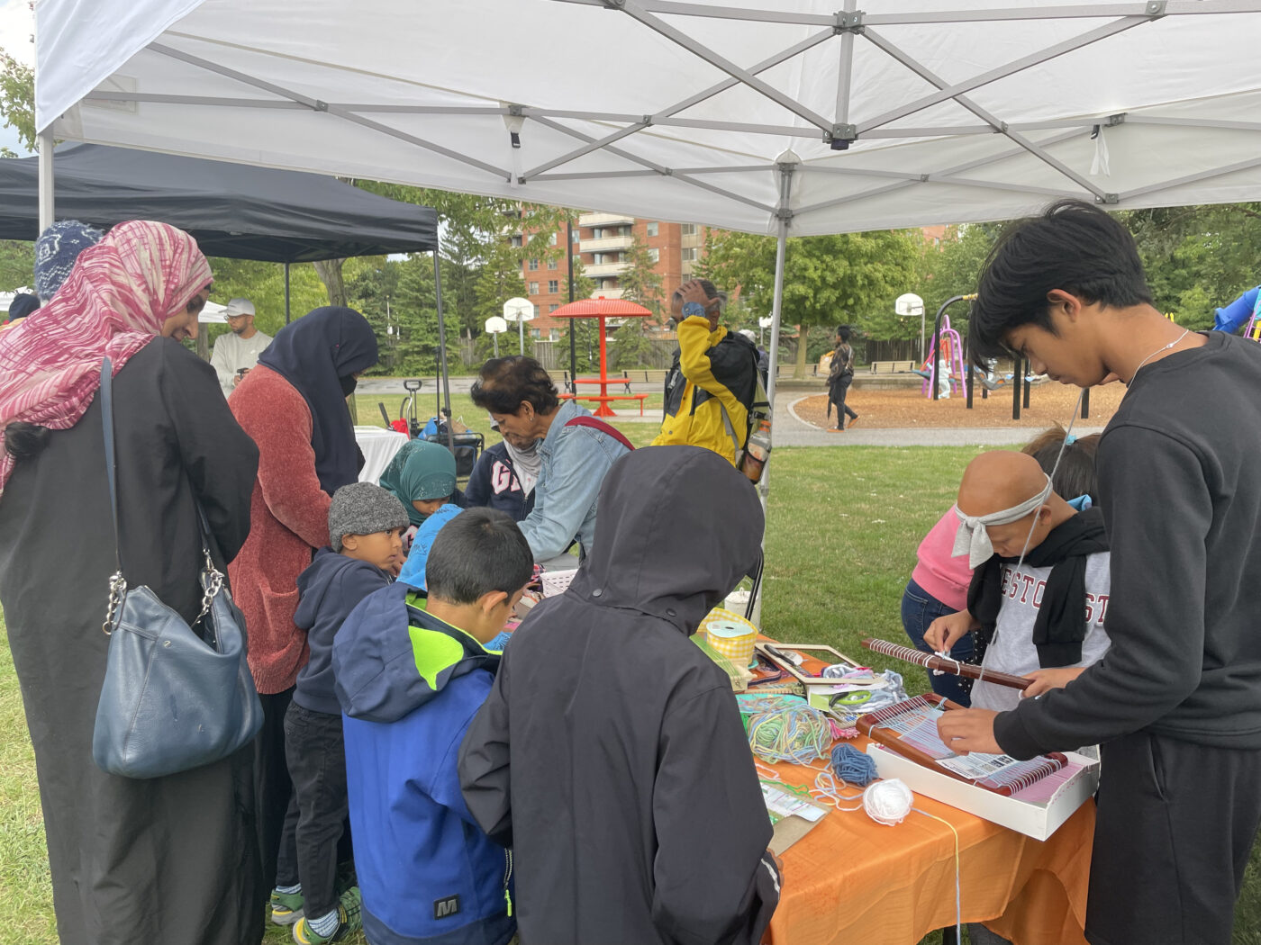 Malvern East residents participate in Scarborough Zero Waste's upcycling workshop to reduce waste.