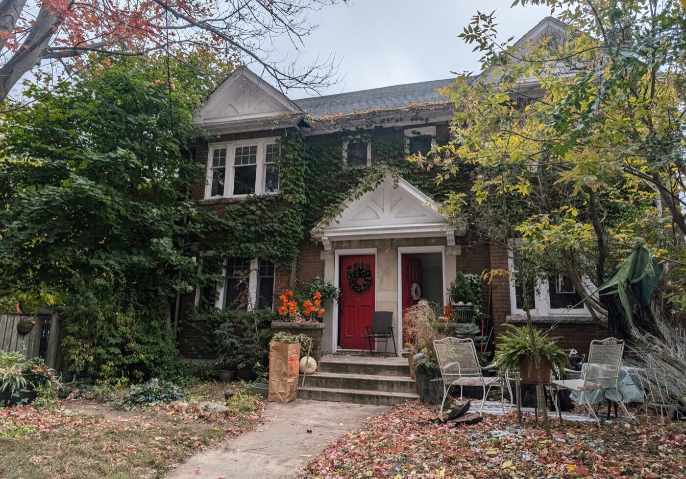 A family house with a red Door.