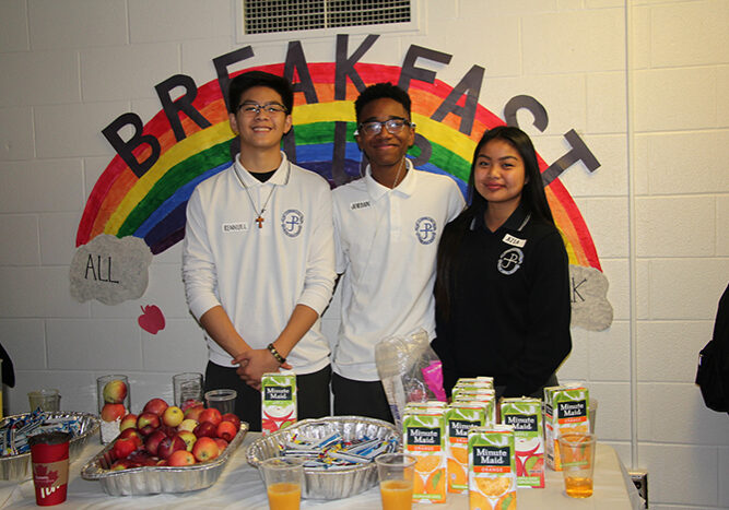 Breakfast Club student servers